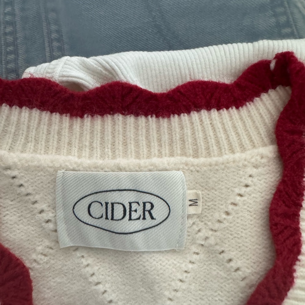Cider Cream Cardigan with Cherry Embroidery - Picture 2 of 3